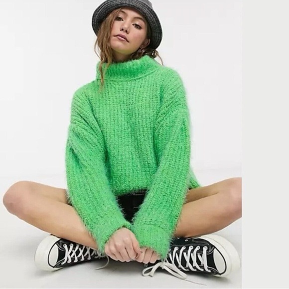 Free People Oasis Cowl Neck Tunic Sweater Pullover Fuzzy Oversized Green Small - Picture 1 of 7
